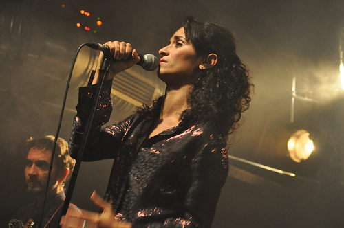 Rachida Brakni en concert